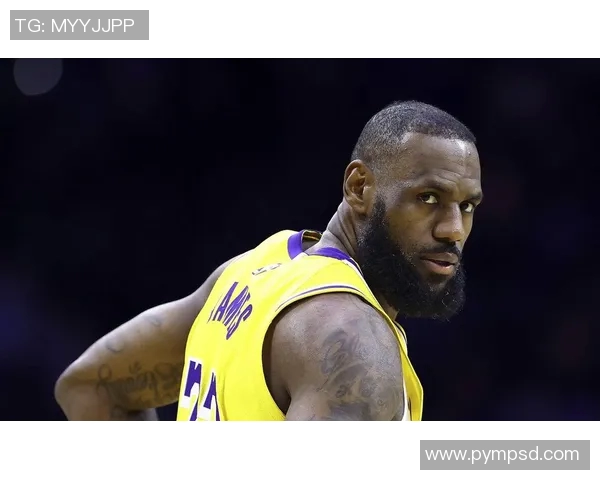 勒布朗詹姆斯通过慈善事业改变世界助力青少年成长与教育发展