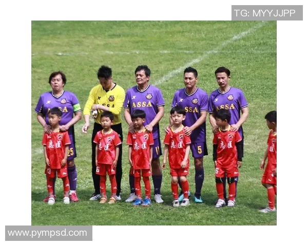 新一代足球明星崭露头角引领未来赛场风潮 新一代足球明星崭露头角引领未来赛场风潮