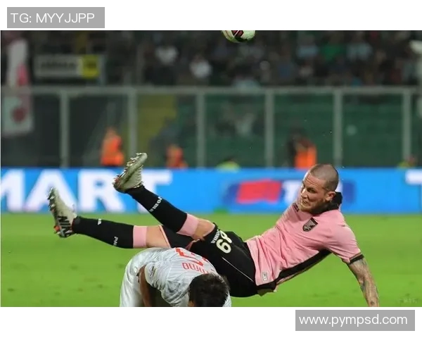 足球明星AR虚拟操控特效带你体验身临其境的足球盛宴