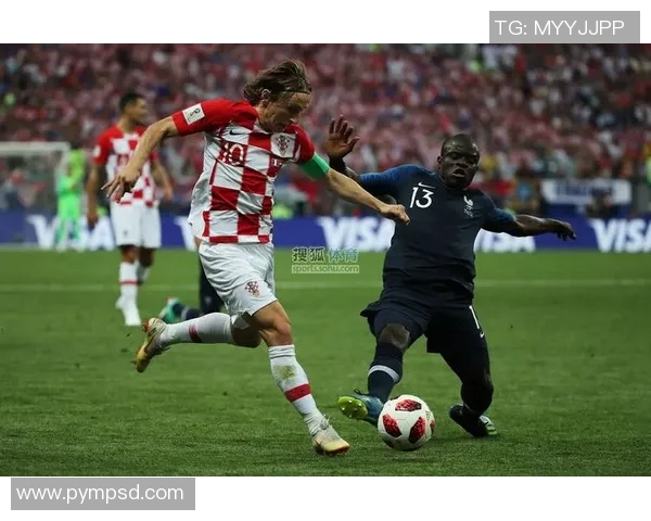 足球明星魅力四射的帅气签名图片大汇集，尽显风采与个性